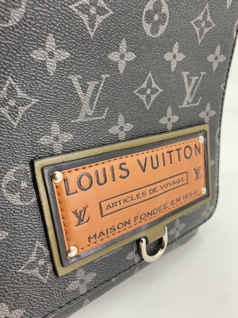 Сумка Louis Vuitton